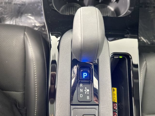 Used 2025 Toyota Prius Limited AWD/4WD image 17