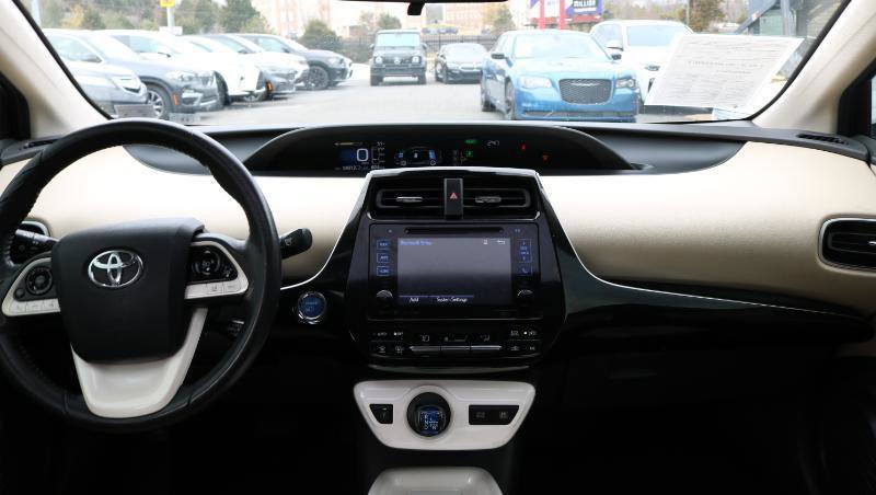 Used 2016 Toyota Prius Three w/ Advanced Technology Package image 18