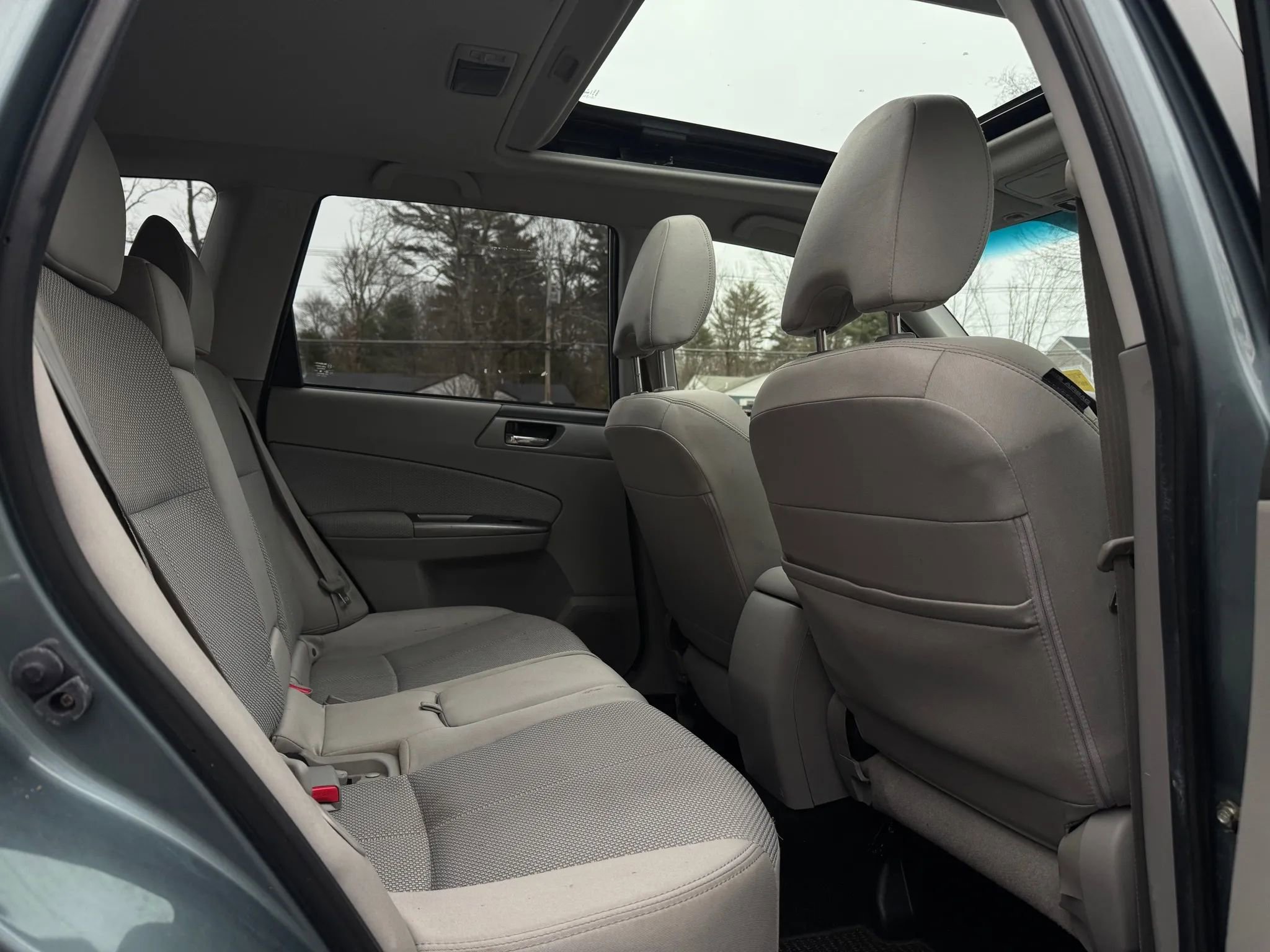 Used 2012 Subaru Forester 2.5X Premium w/ All-Weather Pkg image 14