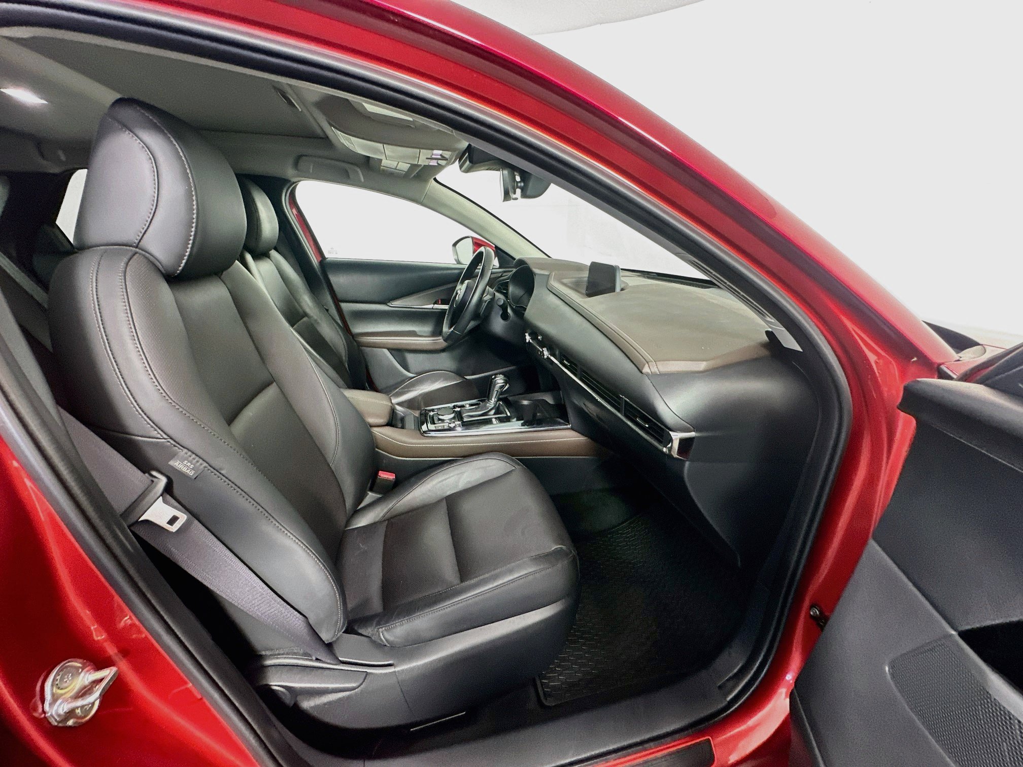 Used 2021 MAZDA CX-30 FWD 2.5 S w/ Premium Package image 32