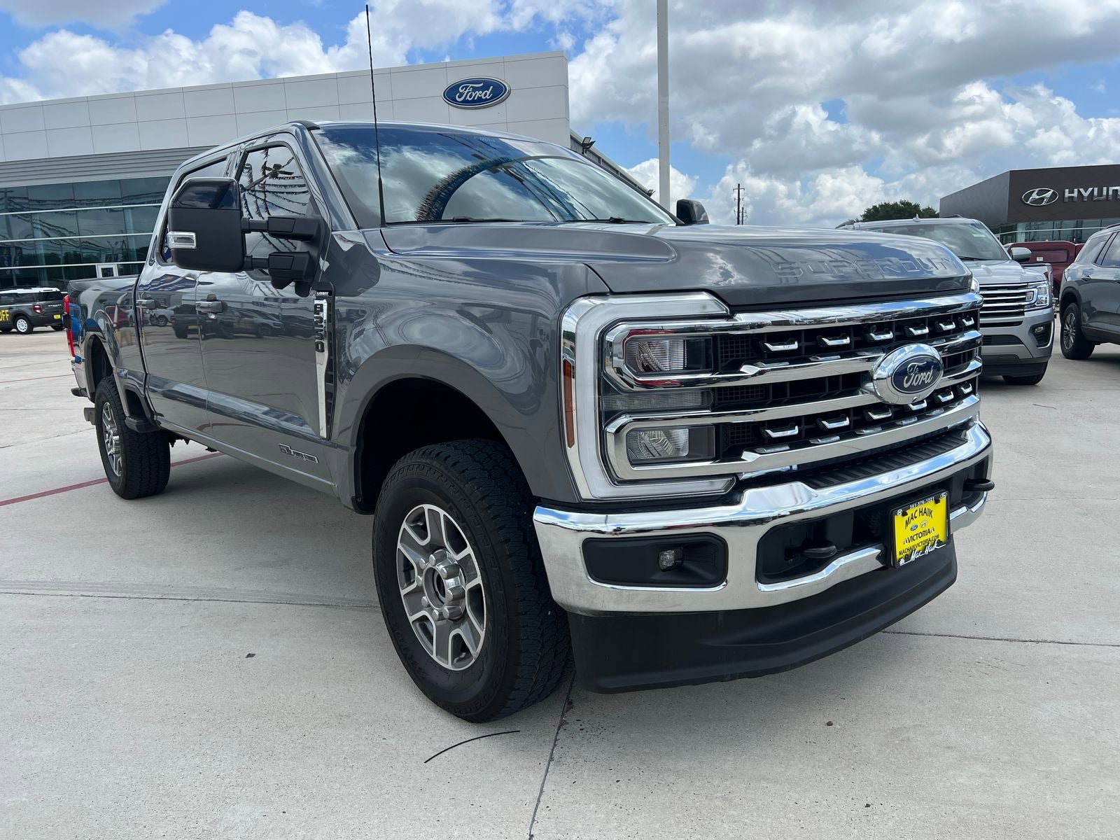 Used 2024 Ford F250 Lariat AWD/4WD image 1
