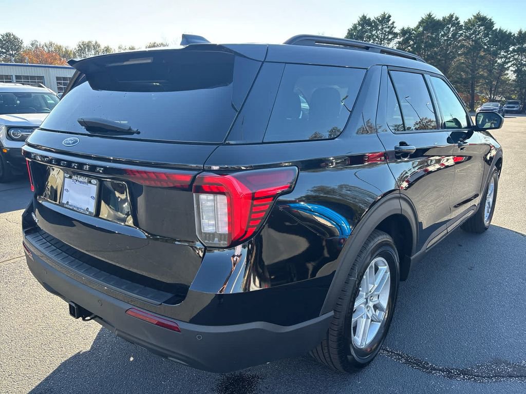 New 2026 Ford Explorer Active image 2