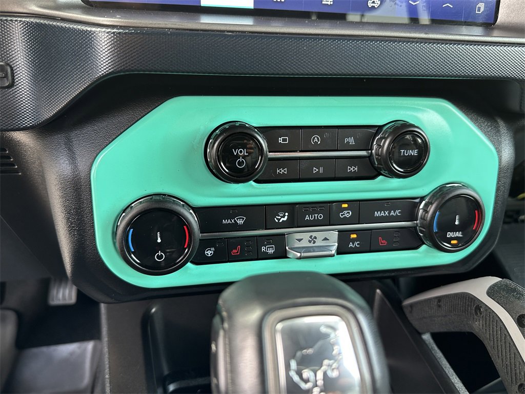 Used 2022 Ford Bronco Outer Banks image 18