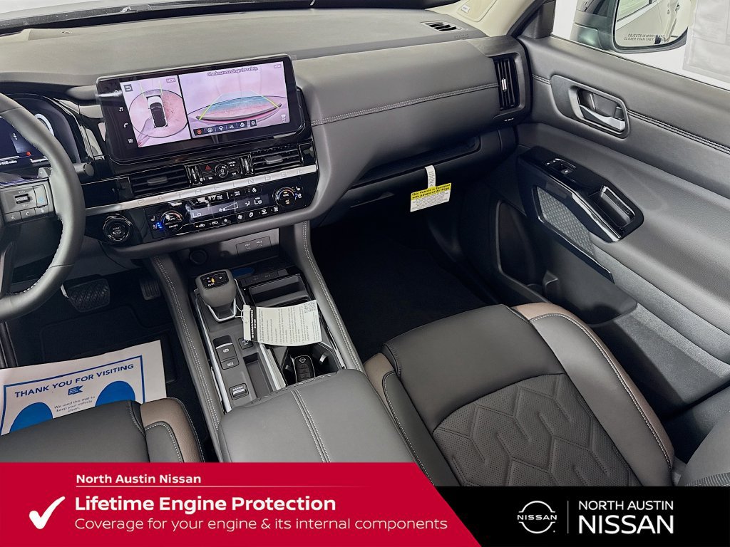 New 2026 Nissan Pathfinder Platinum FWD image 29