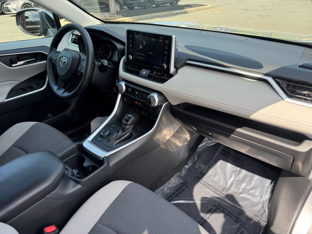 Used 2020 Toyota RAV4 XLE w/ Convenience Package AWD/4WD image 16