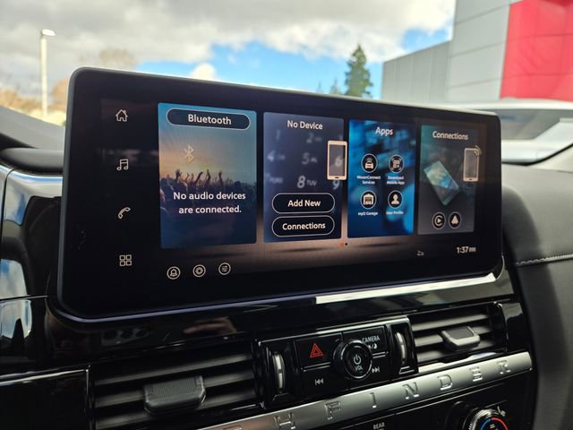 New 2026 Nissan Pathfinder SV image 18