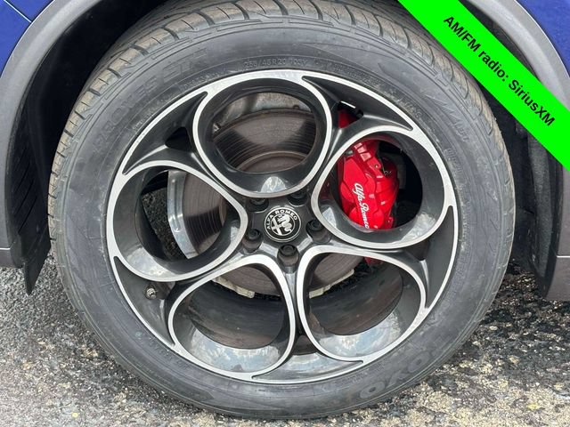 Used 2023 Alfa Romeo Stelvio Ti AWD/4WD image 34