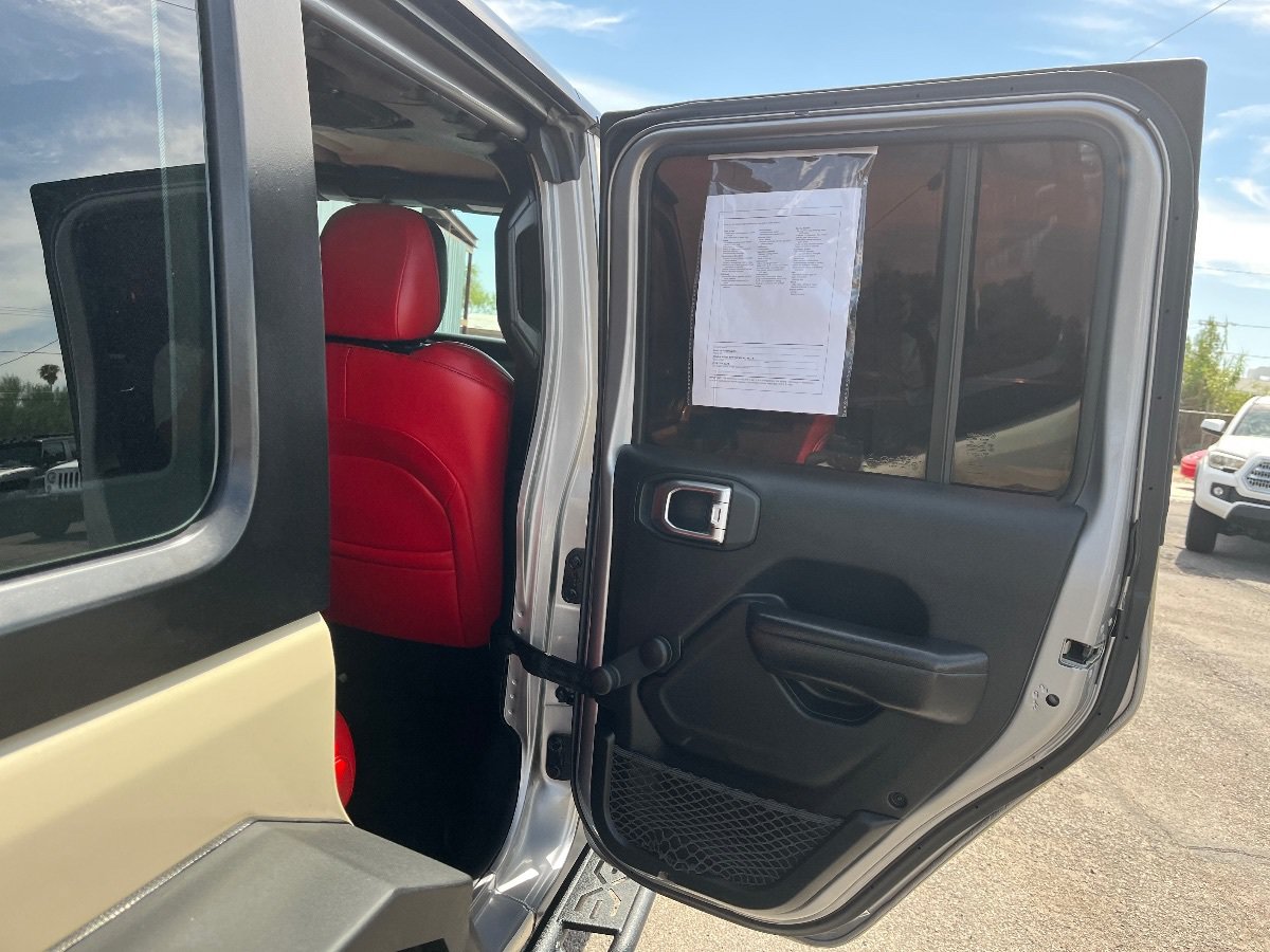 Used 2018 Jeep Wrangler Unlimited Sport AWD/4WD image 32