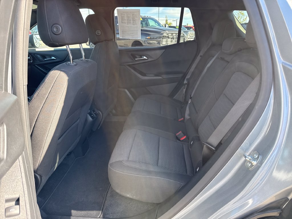 Used 2026 Chevrolet Equinox LT AWD/4WD image 23
