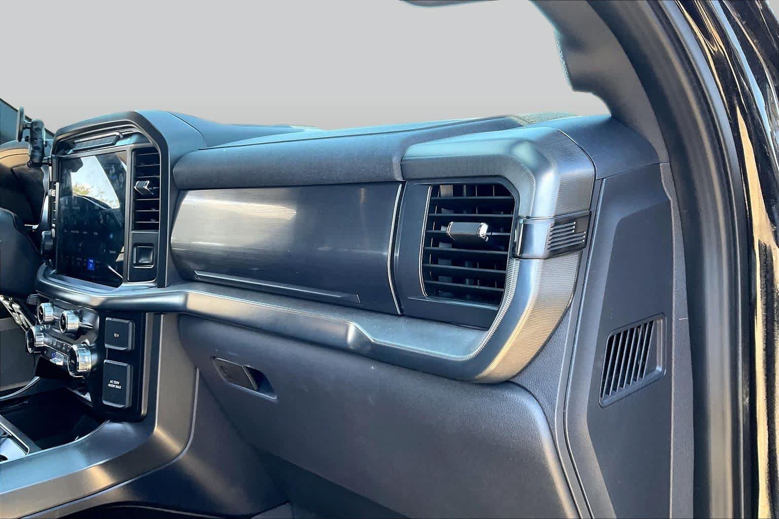 Used 2024 Ford F150 Lariat w/ Bed Utility Package AWD/4WD image 18