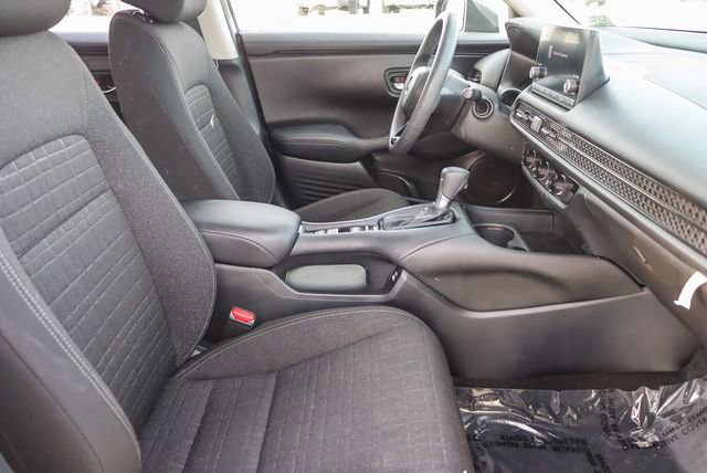 Used 2023 Honda HR-V LX image 18
