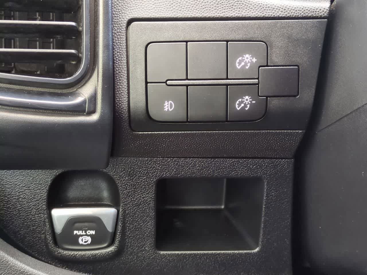 Used 2025 RAM ProMaster 3500 w/ Convenience Group FWD image 17