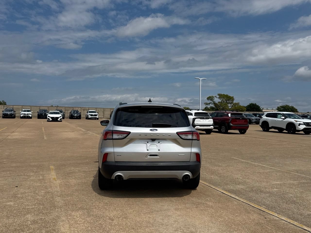 Used 2020 Ford Escape SE FWD image 25