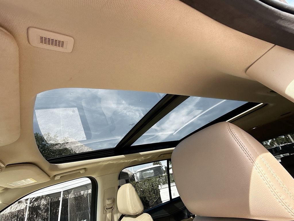 Used 2023 Ford Expedition Limited image 24