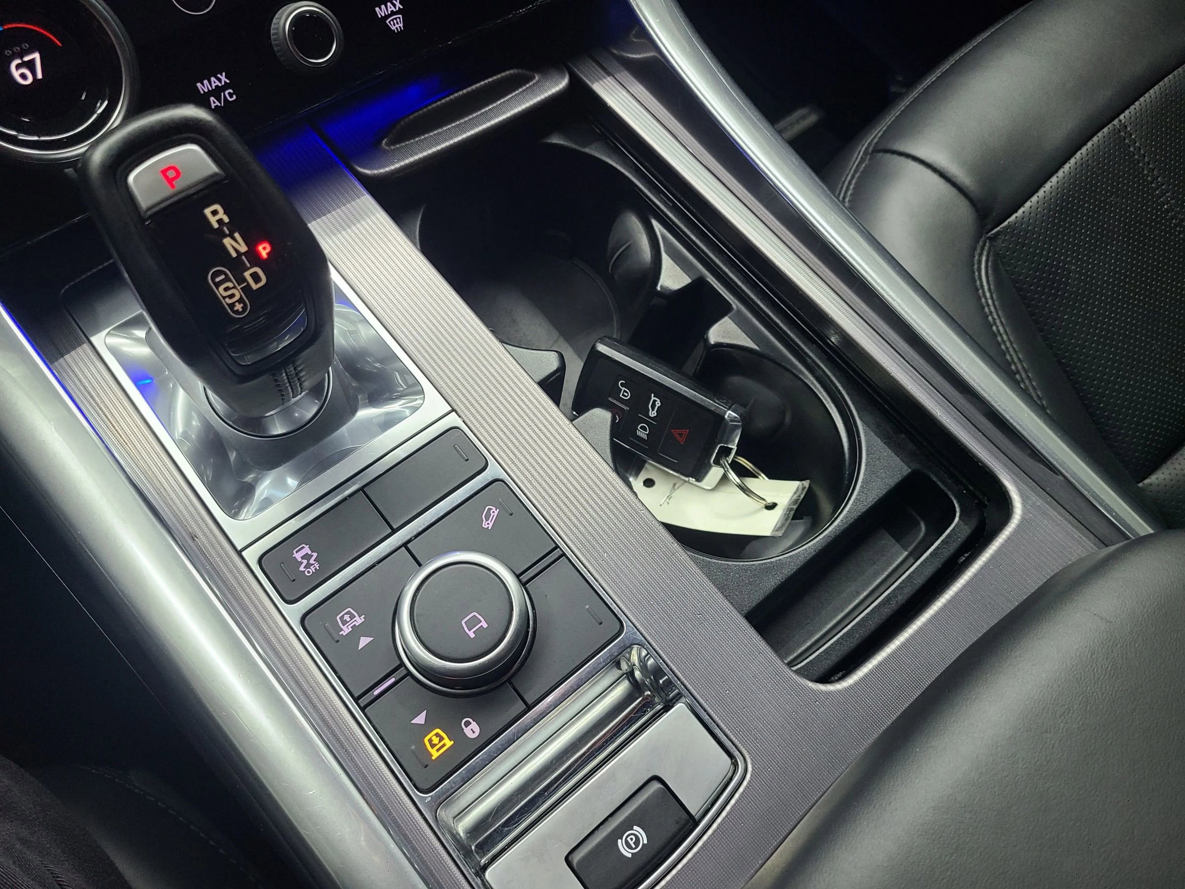 Used 2018 Land Rover Range Rover Sport HSE image 35