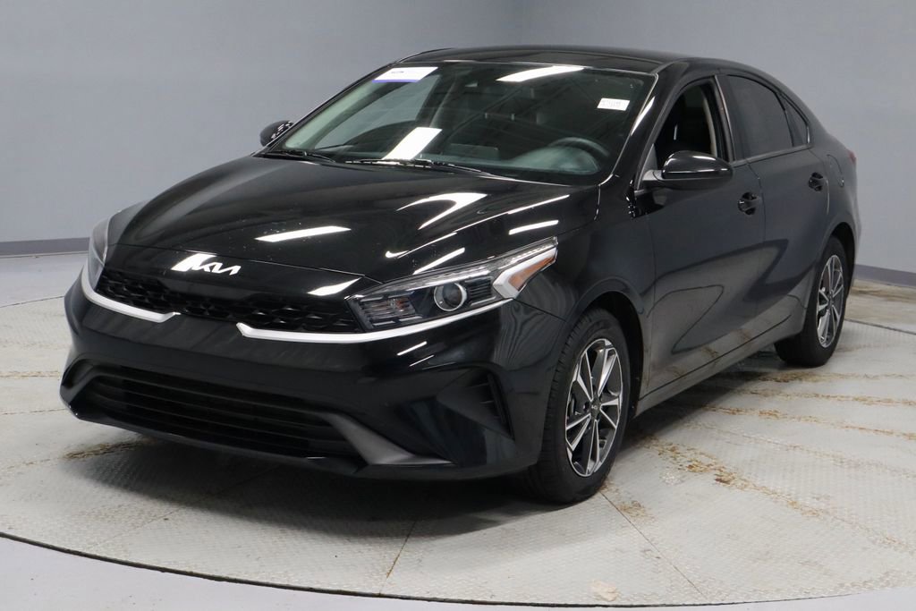 Used 2023 Kia Forte LXS FWD image 6