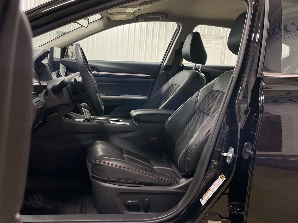 Used 2026 Nissan Altima 2.5 SR FWD image 14
