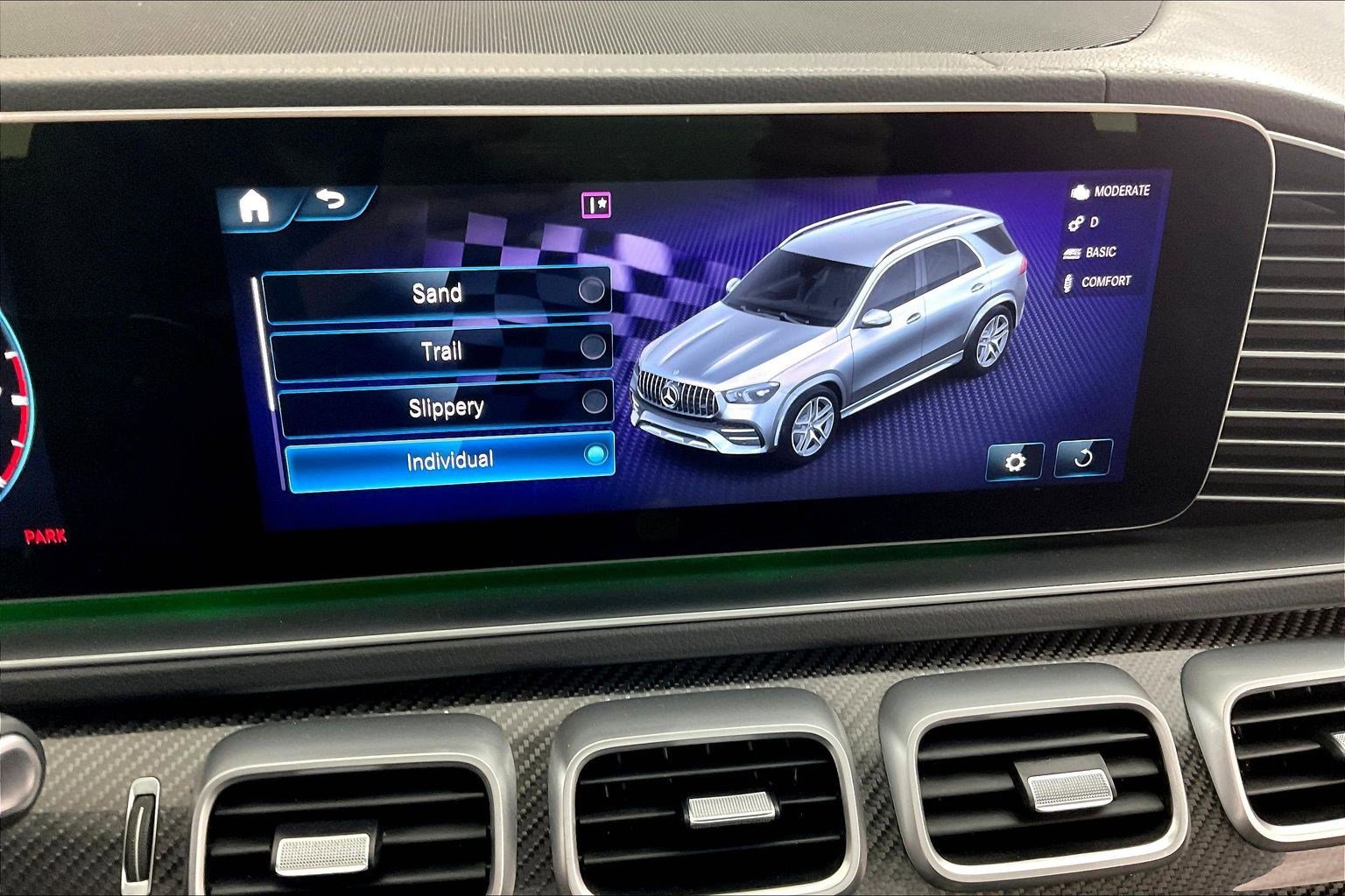 Certified 2022 Mercedes-Benz GLE 53 AMG 4MATIC image 37