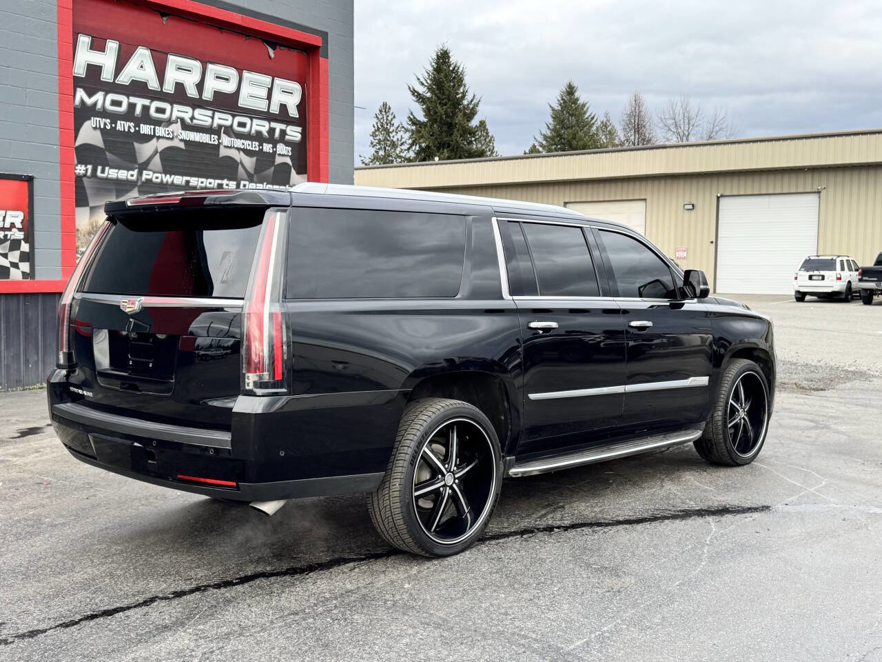 Used 2020 Cadillac Escalade ESV Luxury image 5