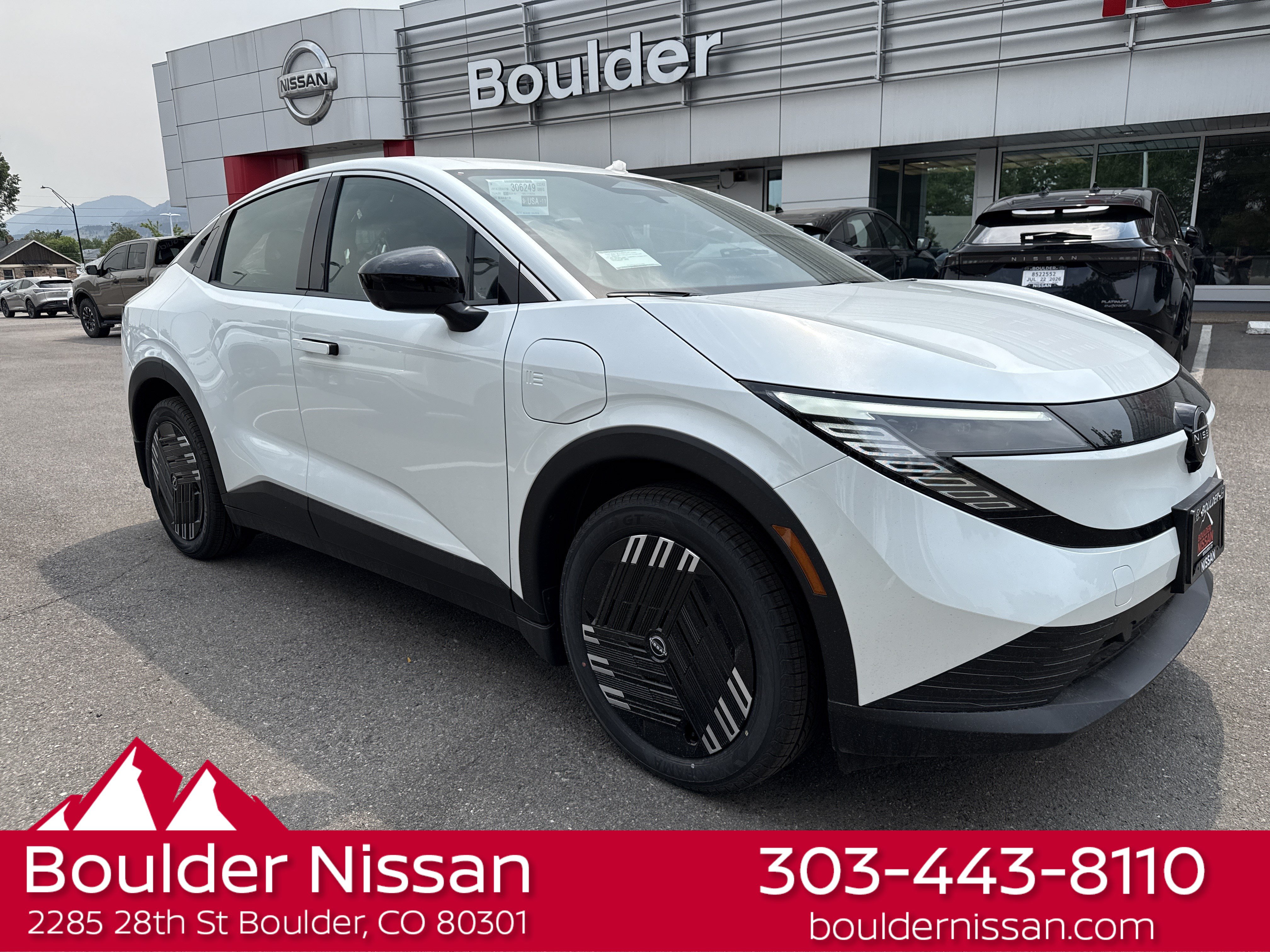 New 2026 Nissan Leaf w/ Floor Mat Package (S+)