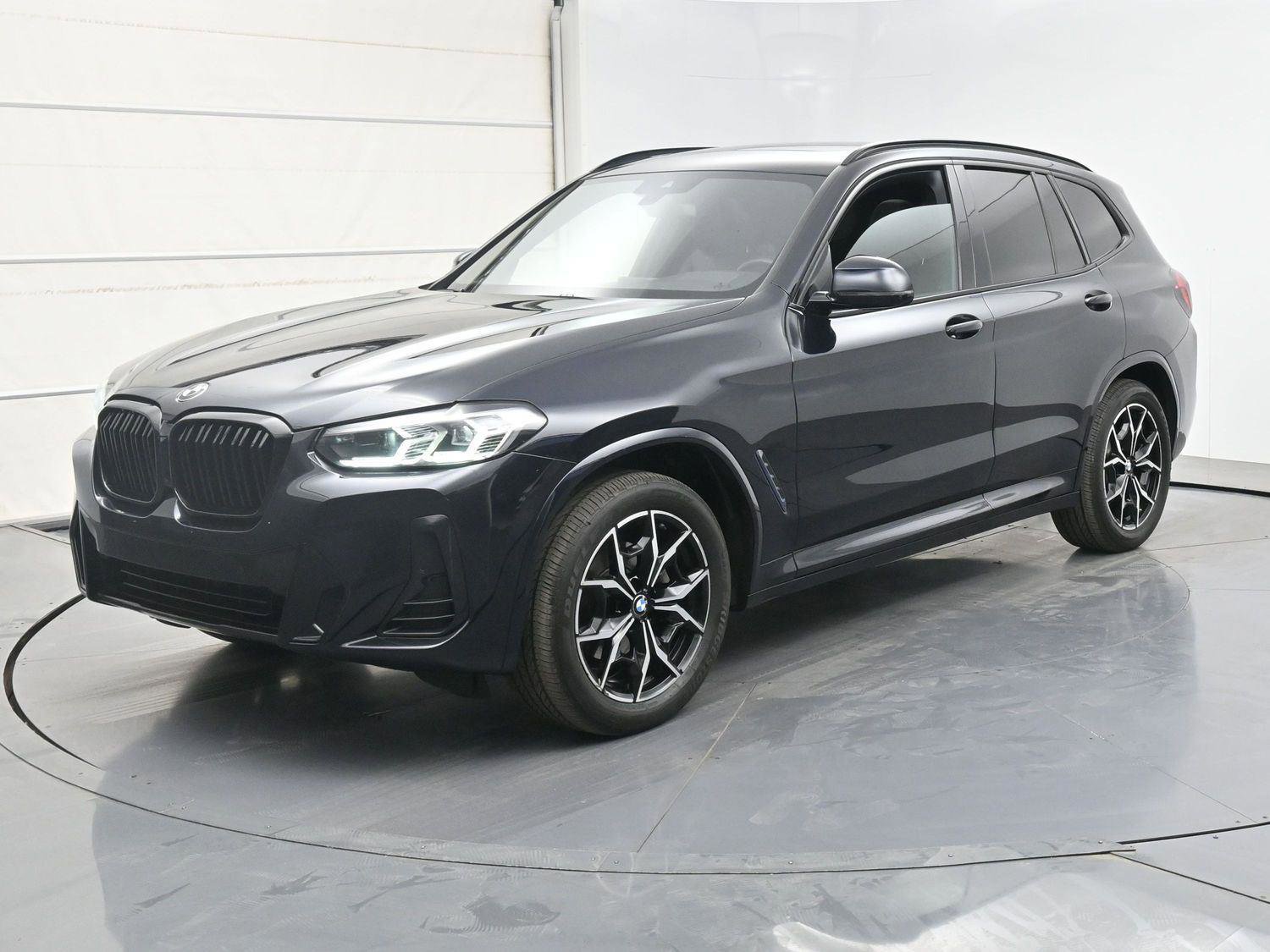 Used 2022 BMW X3 xDrive30i w/ M Sport Package image 1