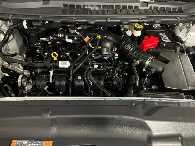 Certified 2024 Ford Edge Titanium w/ Equipment Group 301A image 9