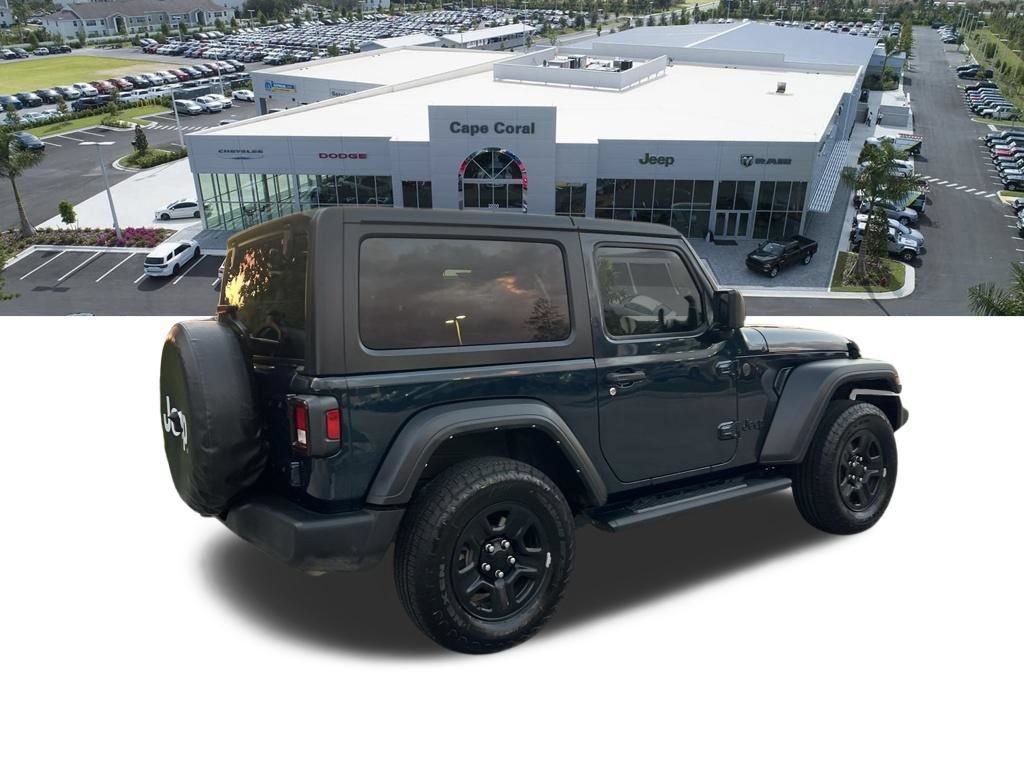 Used 2025 Jeep Wrangler Sport AWD/4WD image 5