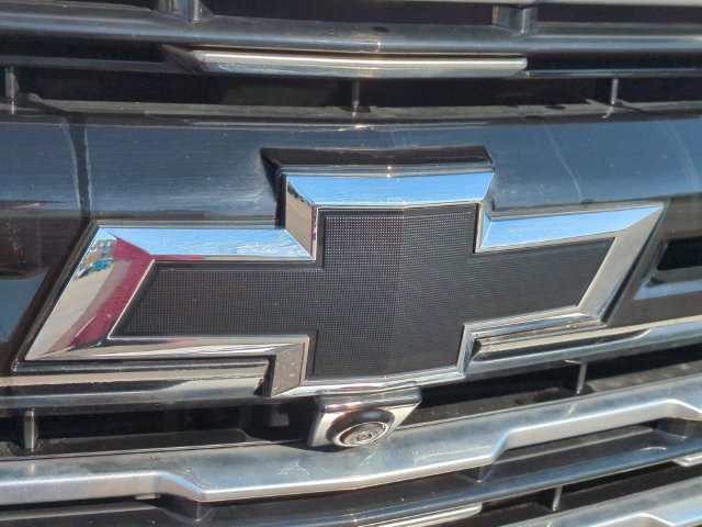 Used 2025 Chevrolet Tahoe High Country AWD/4WD image 9