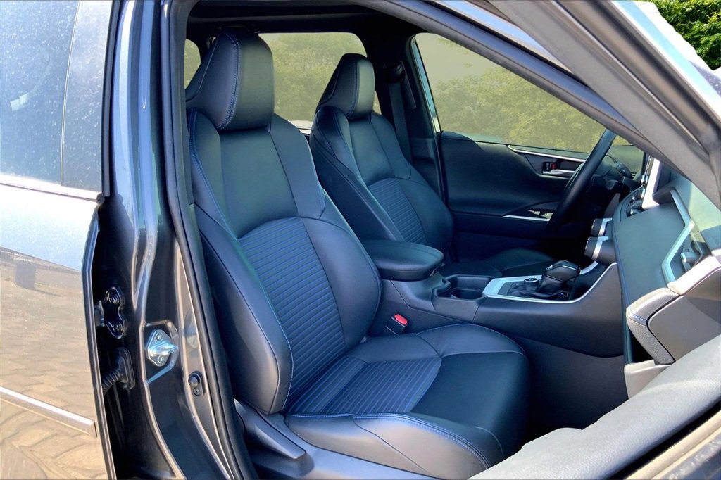 Used 2019 Toyota RAV4 XSE image 28