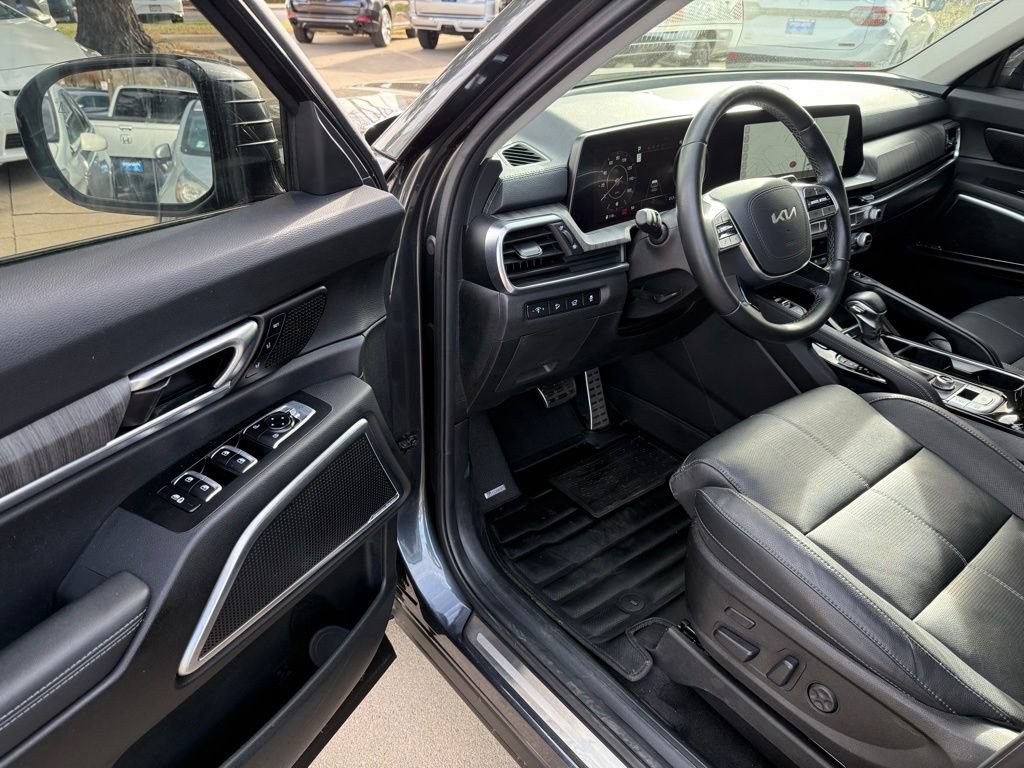 Used 2023 Kia Telluride SX image 10