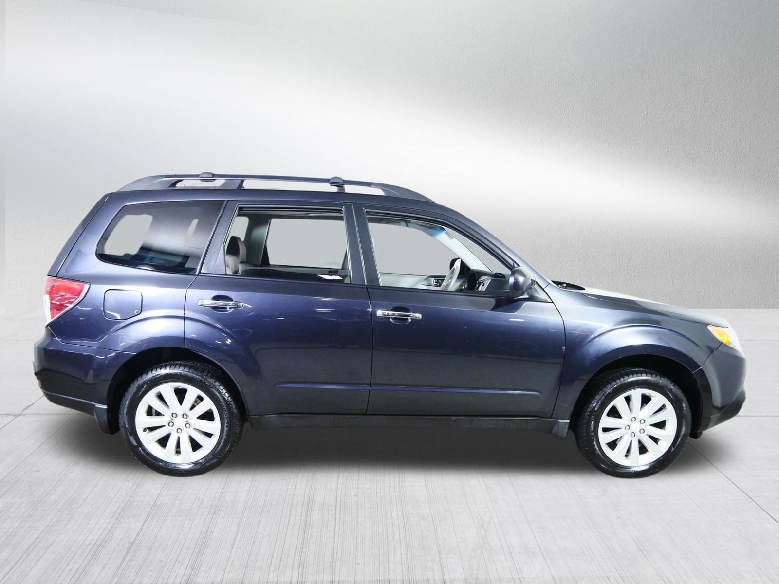 Used 2012 Subaru Forester 2.5X Limited AWD/4WD image 8