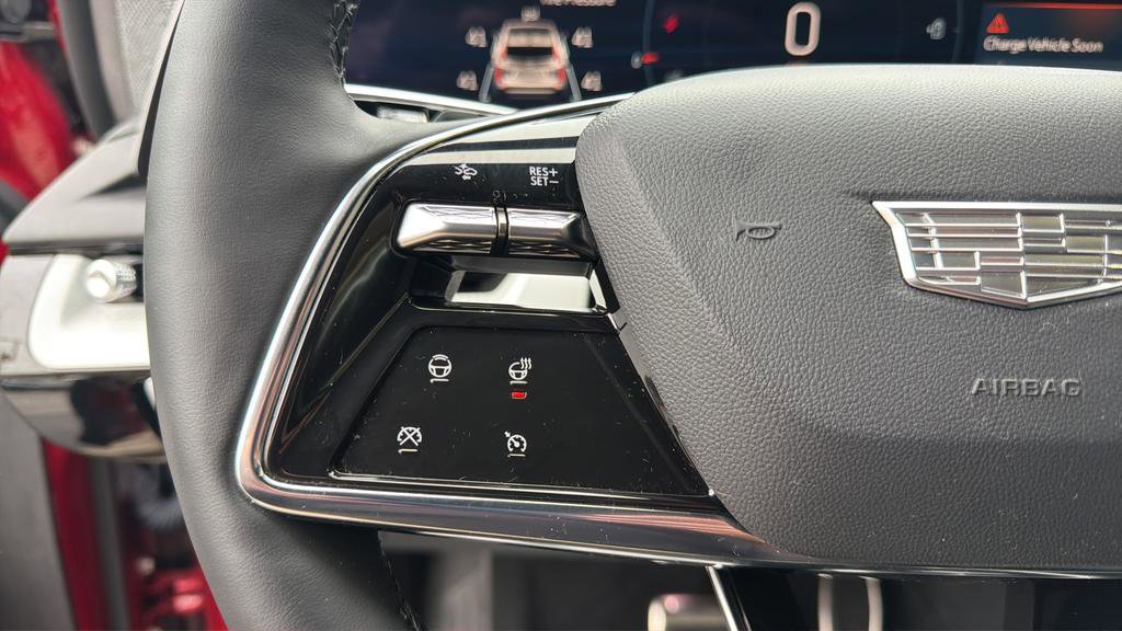 Certified 2025 Cadillac Optiq Sport 2 image 33