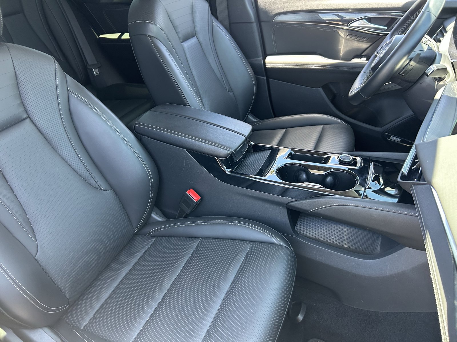 Certified 2024 Buick Envision Preferred AWD/4WD image 11
