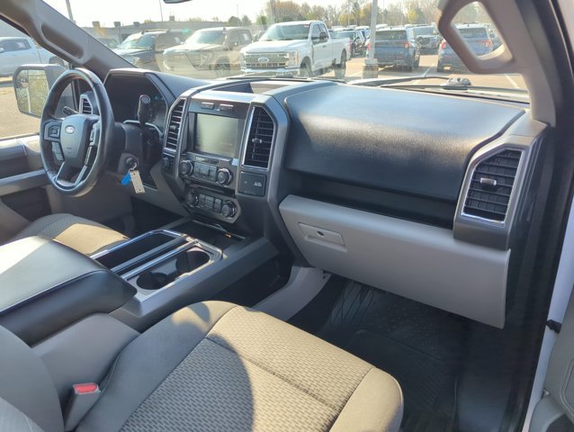 Used 2015 Ford F150 XLT w/ Equipment Group 302A Luxury AWD/4WD image 22