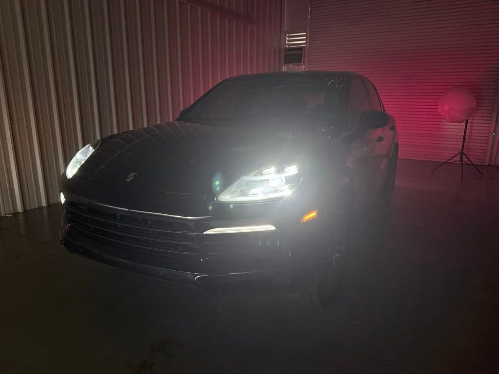 Used 2019 Porsche Cayenne S AWD/4WD image 9