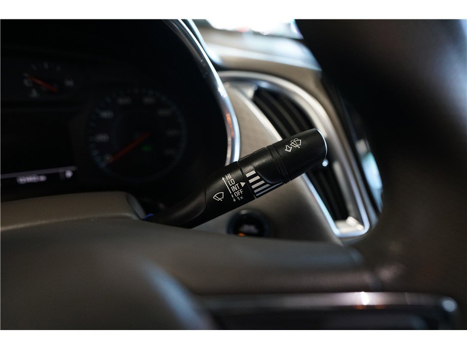 Used 2020 Chevrolet Malibu LT FWD image 26