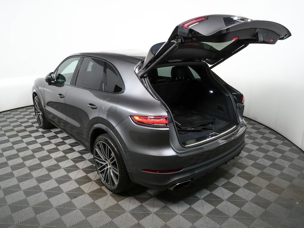 Used 2020 Porsche Cayenne E-Hybrid image 33