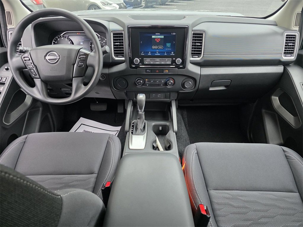 Used 2024 Nissan Frontier SV image 25