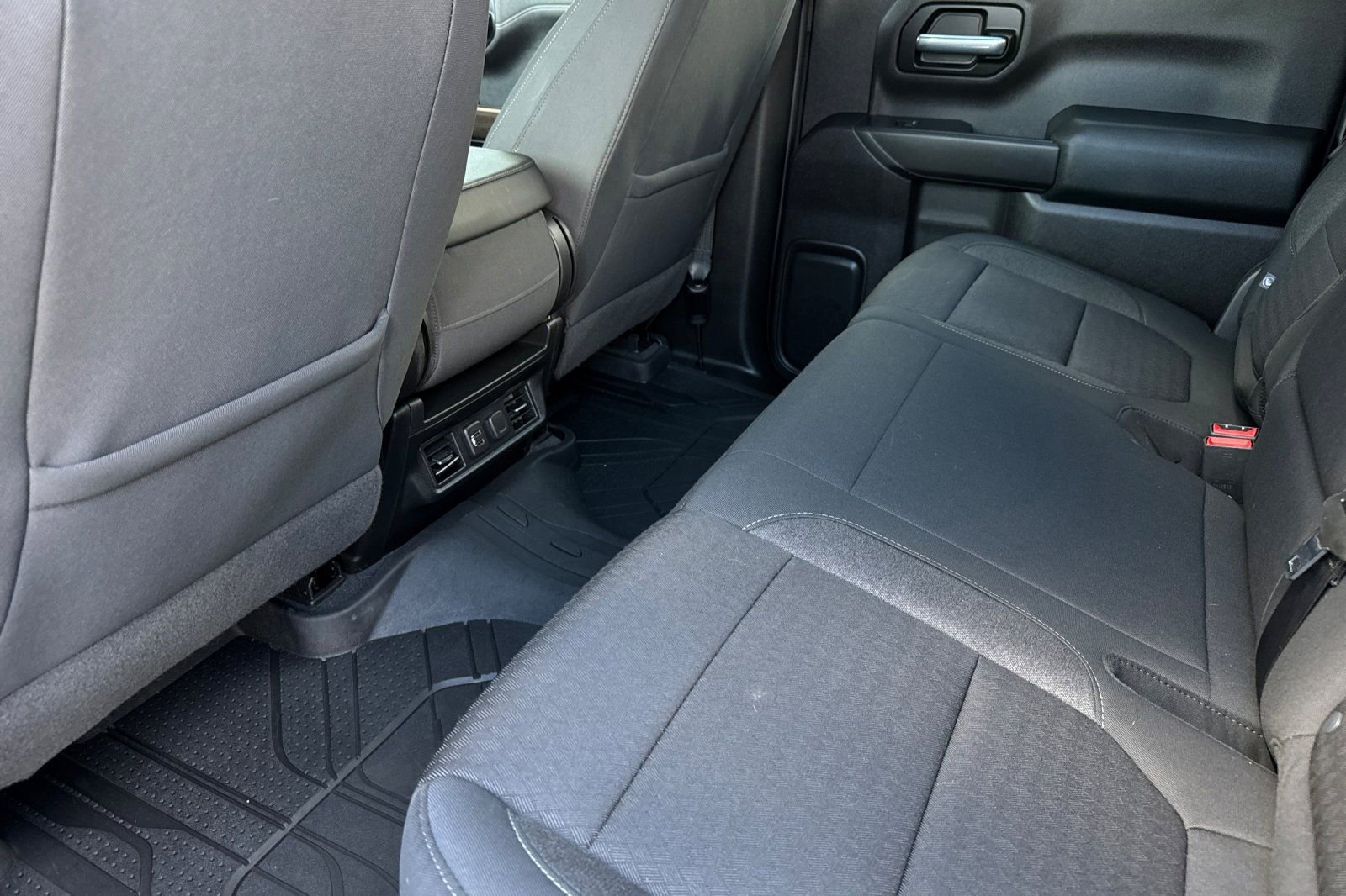 Used 2020 Chevrolet Silverado 1500 LT w/ All-Star Edition image 14