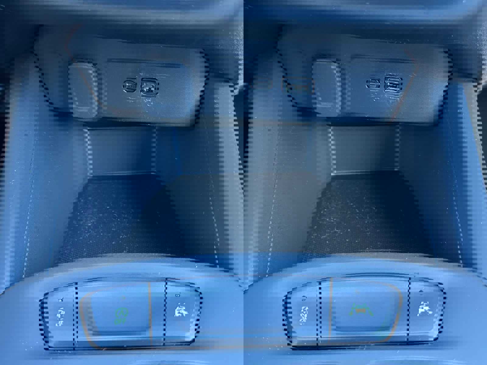 Used 2025 Chevrolet Trax RS w/ Sunroof Package image 30