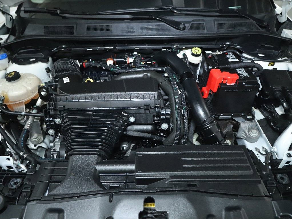 Certified 2023 Lincoln Corsair AWD image 35
