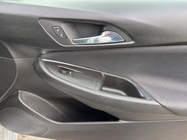 Used 2017 Chevrolet Cruze LT w/ RS Package image 38