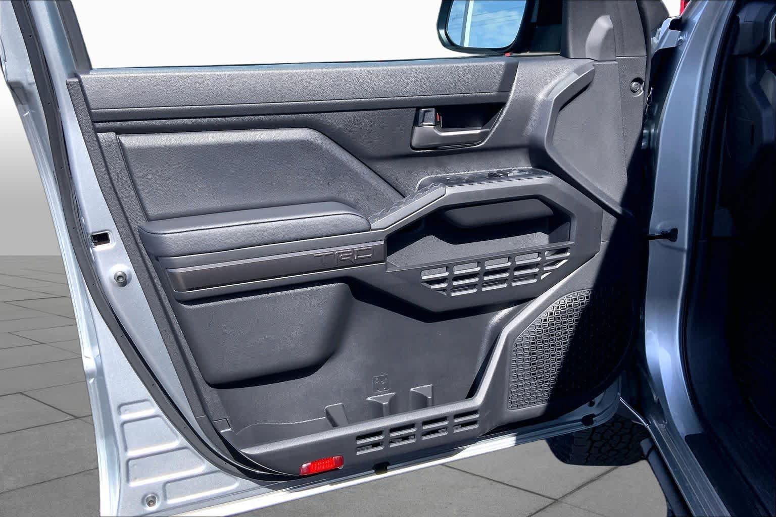 New 2026 Toyota Tacoma TRD Off-Road AWD/4WD image 10