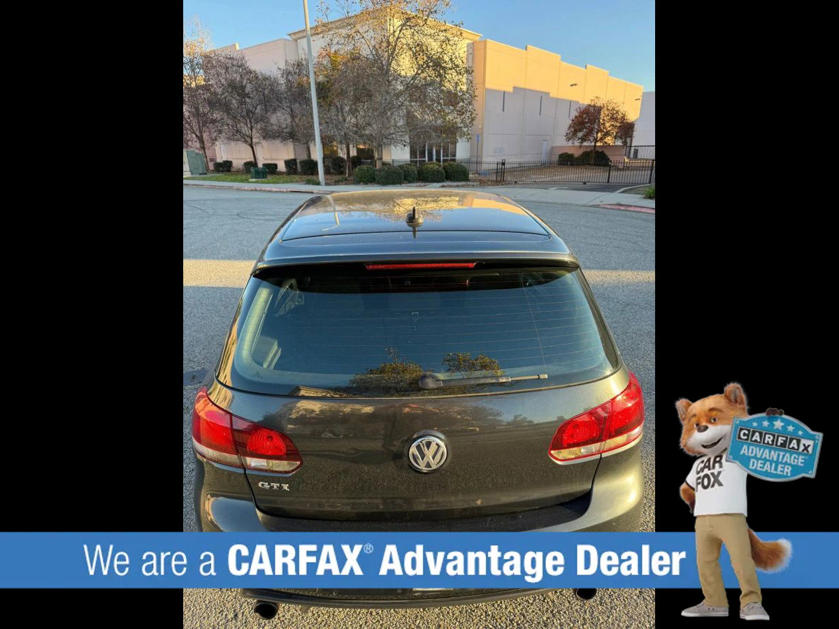 Used 2014 Volkswagen GTI Wolfsburg Edition image 9