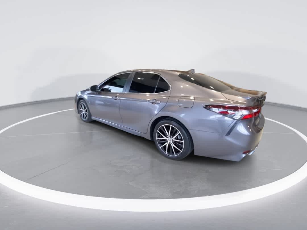 Used 2023 Toyota Camry SE w/ Blackout Package (TMS) AWD/4WD image 6