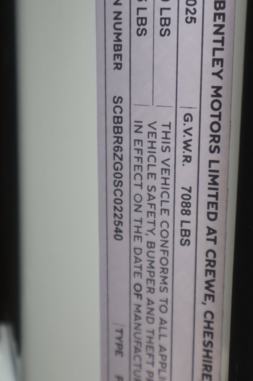 New 2025 Bentley Flying Spur Plug-In Hybrid image 32