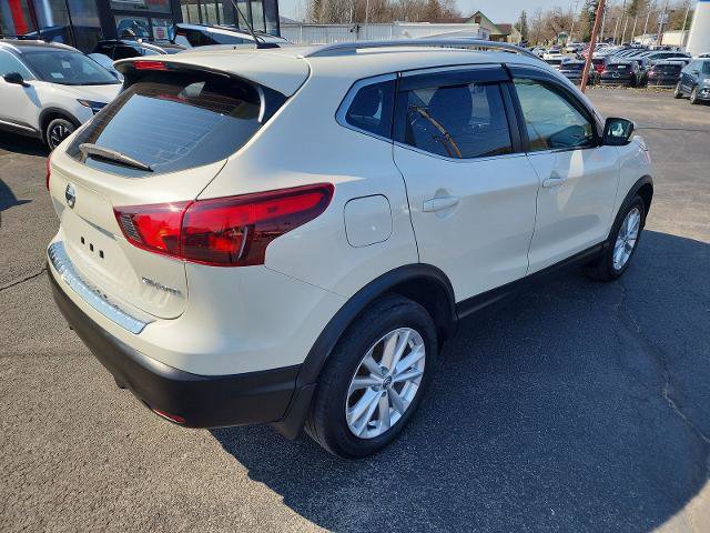 Certified 2017 Nissan Rogue Sport SV w/ SV All-Weather Package image 8