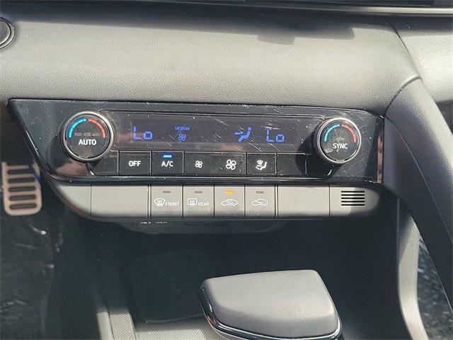 Used 2025 Hyundai Elantra Sport image 10