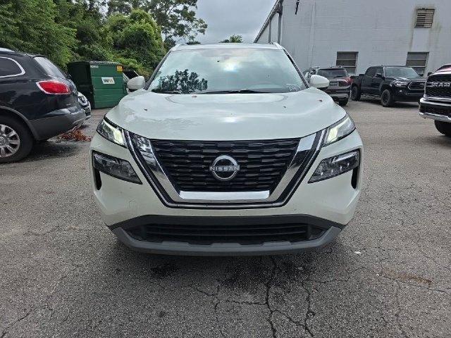 Certified 2023 Nissan Rogue SV w/ SV Premium B Package FWD image 2