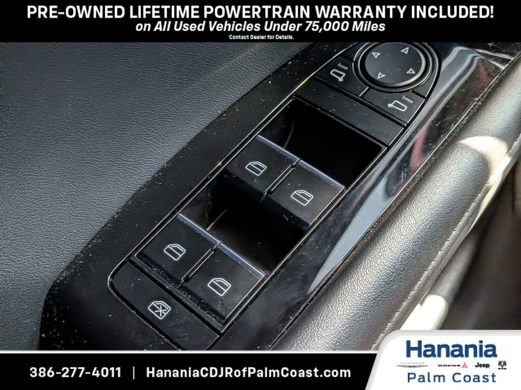 Used 2024 MAZDA MAZDA3 s FWD image 24